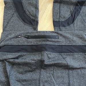 Cropped lululemon workout pants